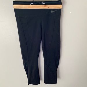 Nike Dri-Fit cropped leggings